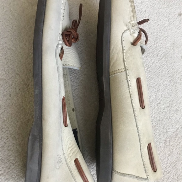 Shoes - Picture 8 of 11